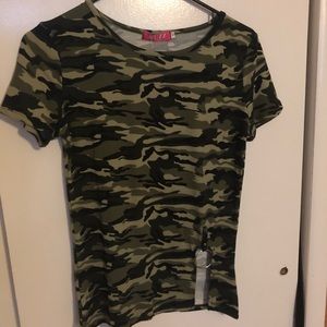 cargo design shirt with ring detailing on the side